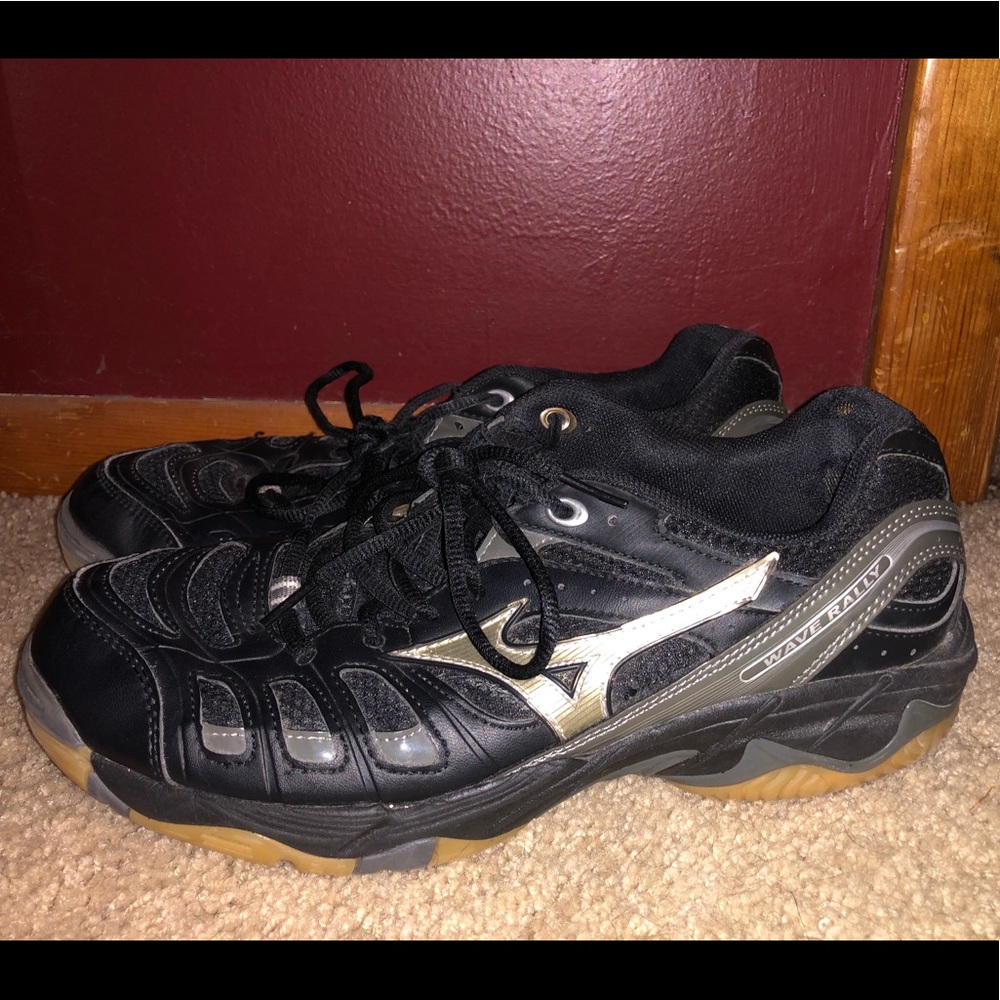 Mizuno Athletic Shoes